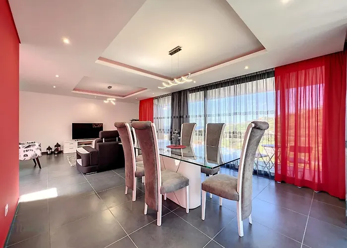 Casa vacanze Traumhaus 2- Von Lsamadeira By Interhome *